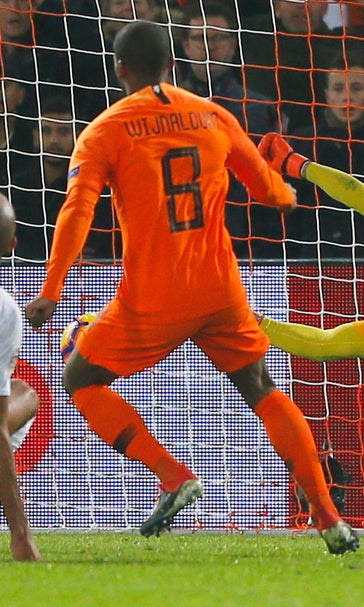 Wijnaldum and Depay strike as Netherlands beats France 2-0